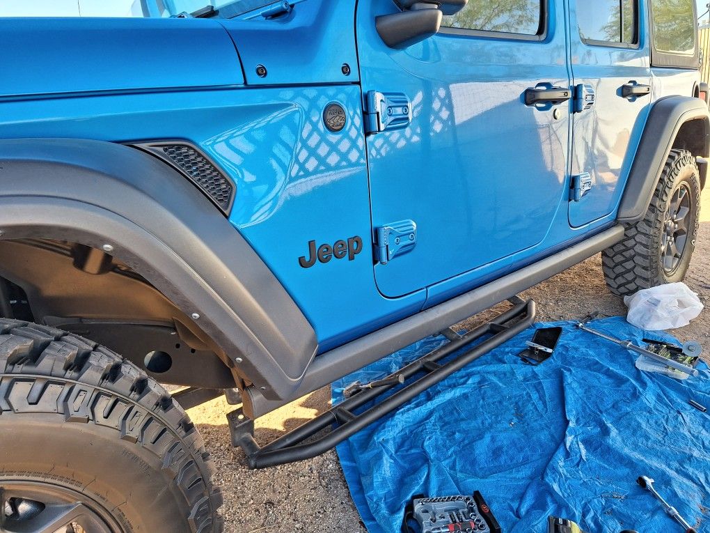 Jeep JL Wrangler Rock Sliders