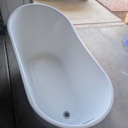 Modern Bathtub 