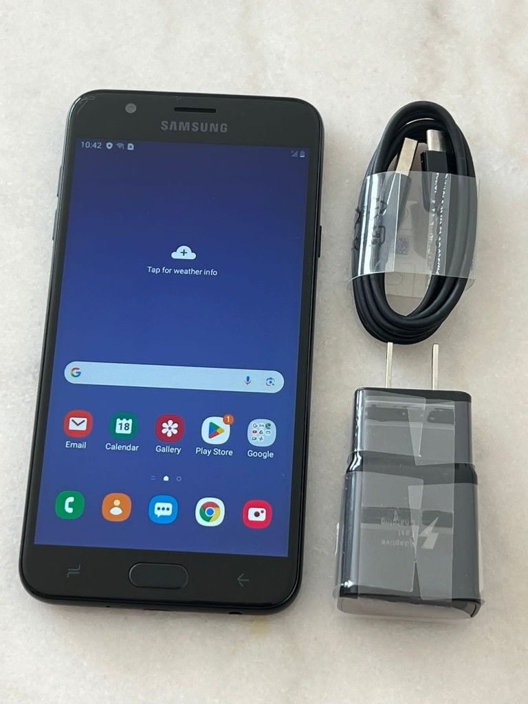 Samsung Galaxy J7  Unlocked   Excellent Condition like New