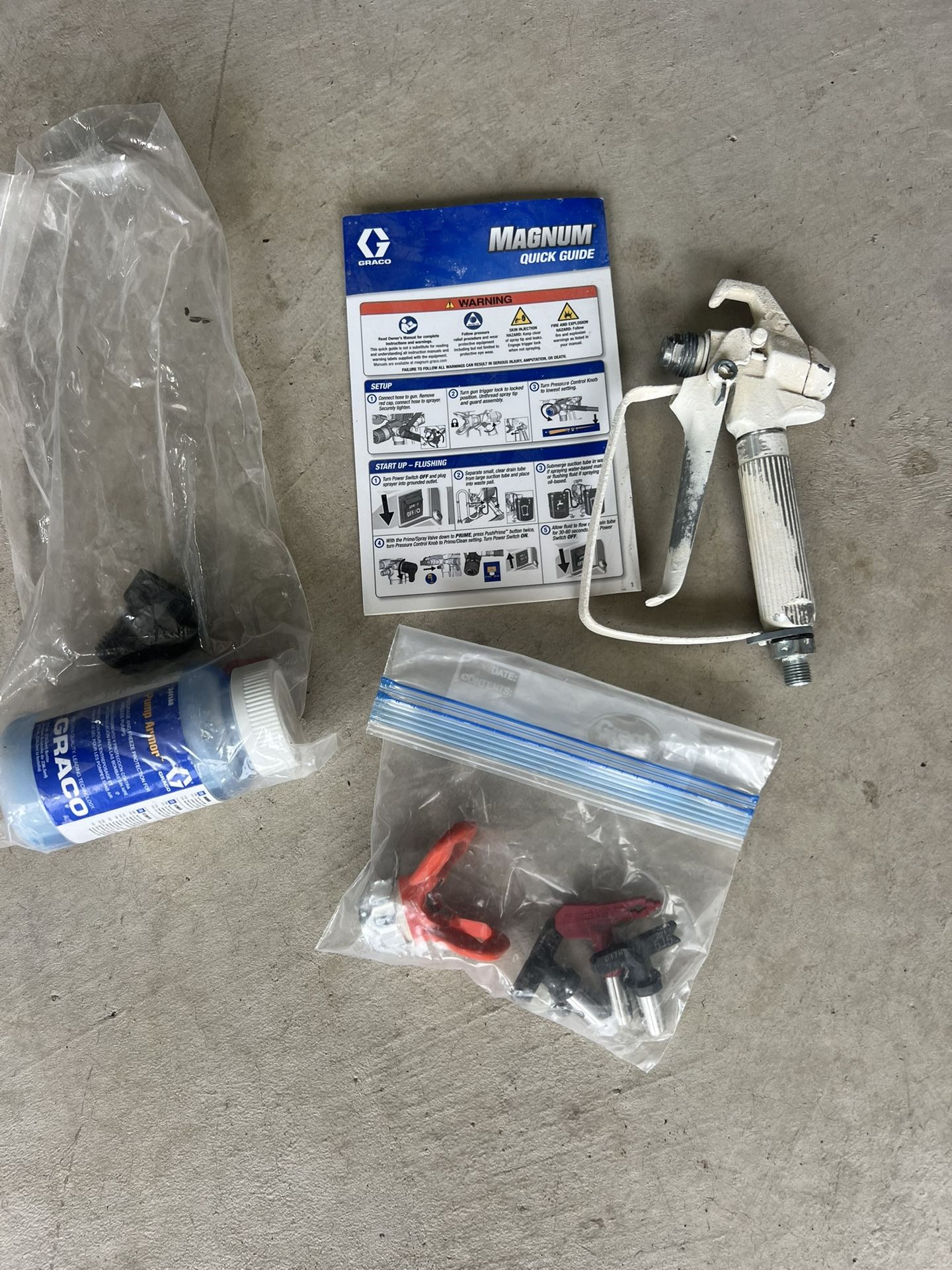 Graco spray gun w tip. 