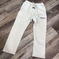 Essentials Light oatmeal sweats