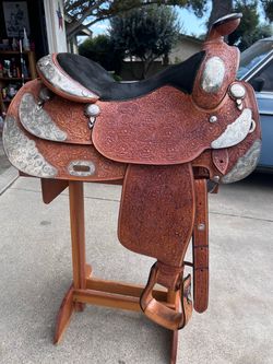 Western Saddle Broken Horn 16”
