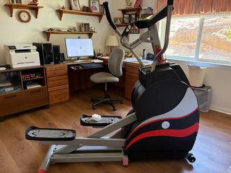 Elliptical Ironman Fitness Machine