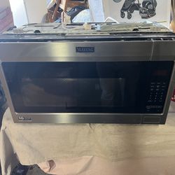 Maytag Microwave Oven