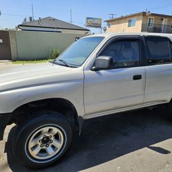 97 Toyota 4runer  4cilindros   3500 Firme 