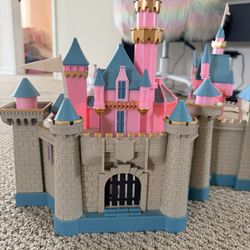 Disney Play Castle With Characters 