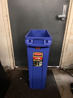 Unused Rubbermaid Slim Jim Recycle Trash Can 23 Gallon Blue