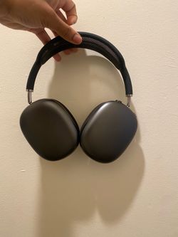 AirPod max space grey