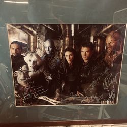 Farscape Cast Photo On The Set Sighed By All