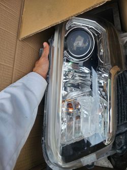 2016 toyota tacoma OEM headlights and taillights