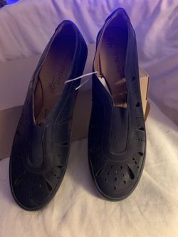 Dress shoes