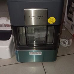 Frigidaire Gallery Ice Maker 
