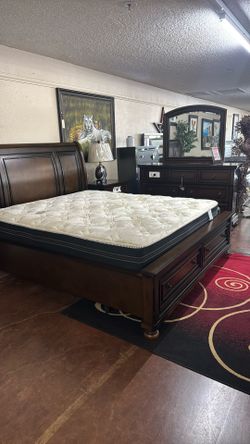 Cal King Bedroom Set 
