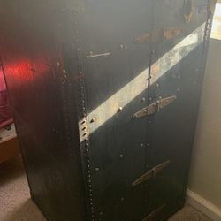 Antique 1920’s Steamer Trunk