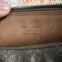 Louis Vuitton Papillon Handbag 