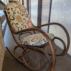 1880s Gebruder Thonet Beechwood Rocking Chair