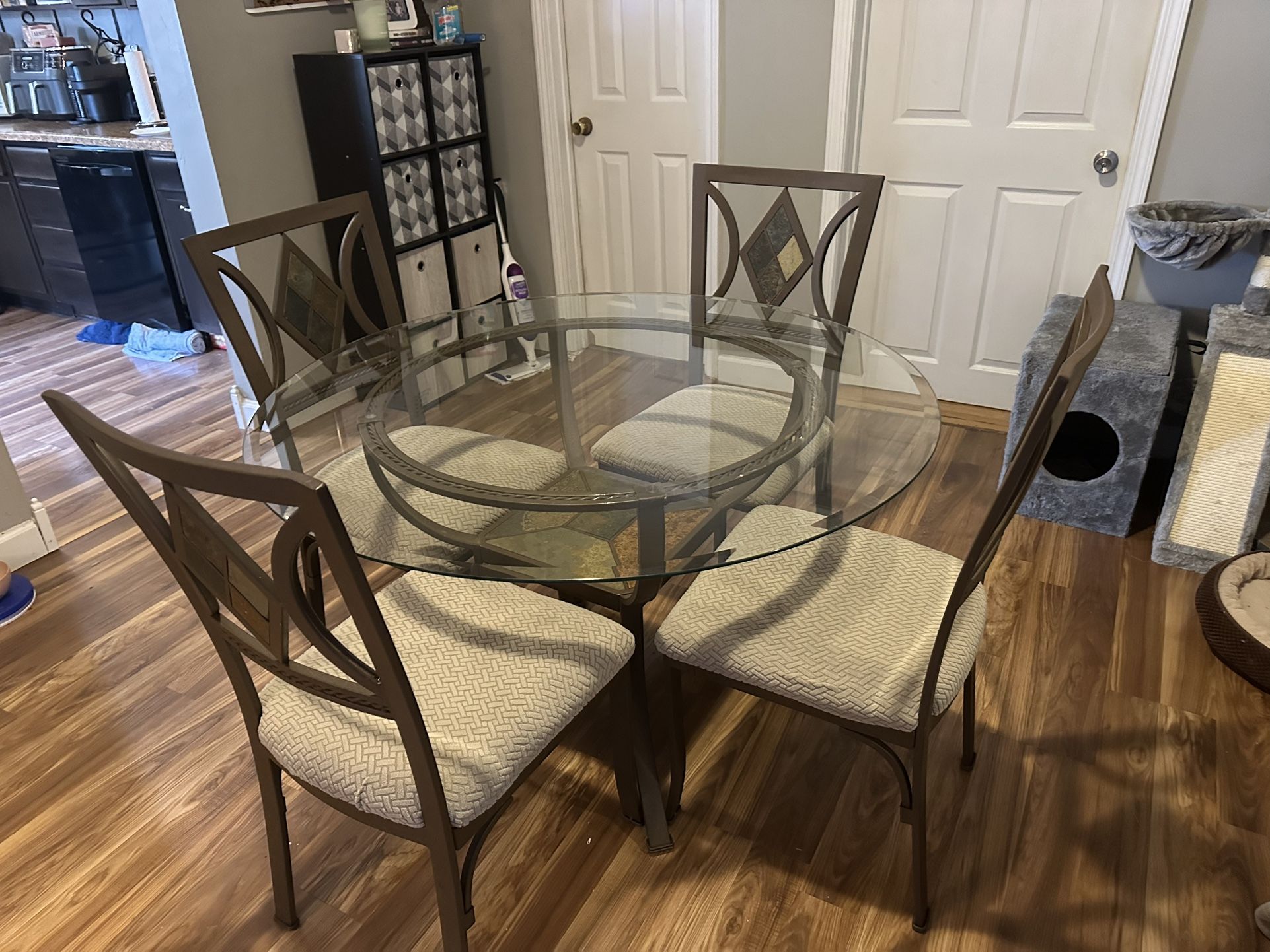 Dining Table Set W/ 4 Chairs