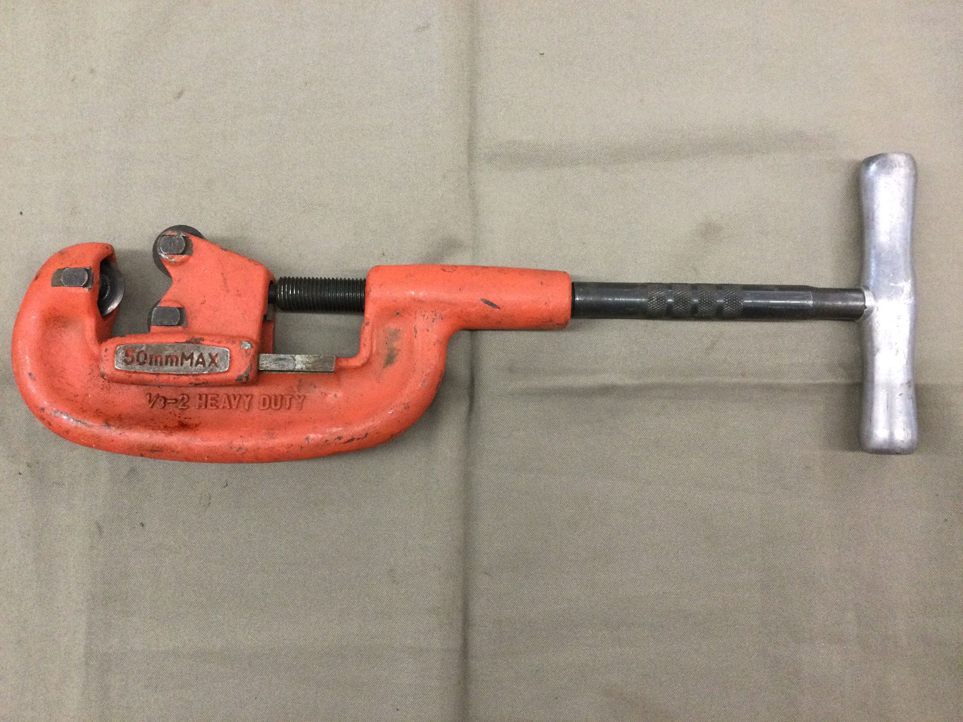 Berkeley Tool Heavy Duty Pipe Cutter 1/8” to 2” BT-50000 Plumbing Gas