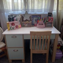 Kids Desk By KidCraft