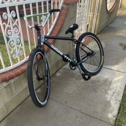 Throne 29, Trades Only 