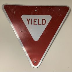 Vintage Retired Authentic’YIELD’ Sign
