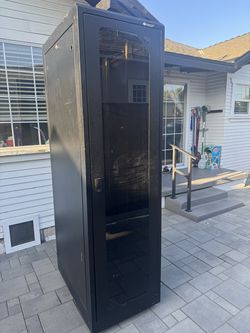 44u Black Box Server Cabinet (RM850A-3F)
