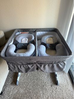 Twin Bassinet & Reflux Pillows