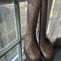 Gucci Boots 