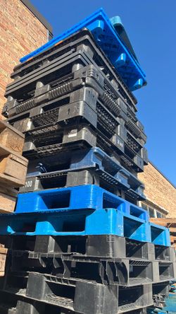 Plastic pallets