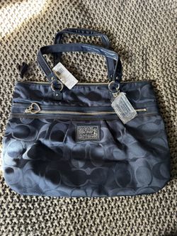 Authentic Coach NWT Daisy Poopy Tote