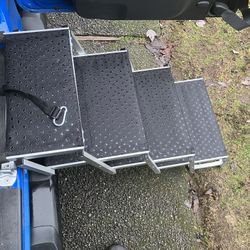 Light Weight Auto Car Home  Pet Dog Ramp Stairs Steps Stair Step Folding Like New