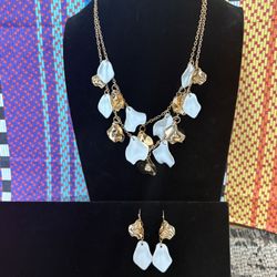 White & Gold Teardrop Cascading Necklace Set