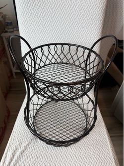 2-Tier Metal Fruit Basket & Kitchen Counter Organizer