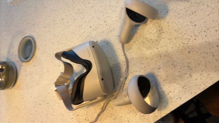 Meta Quest 2 VR Headset with Controllers