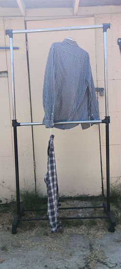 Clothes Rack Adjustable very nice