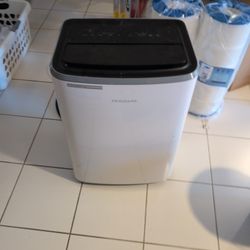 Frigidaire 8000 BTU Portable AC Unit