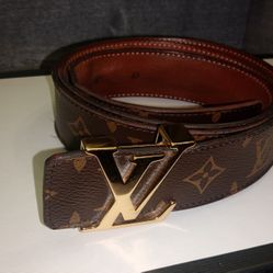 Authentic Men's Louis Vuitton Belt Size 36-38 Paid 750$ Looking For $275 Obo