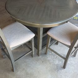 Tall Breakfast Table 
