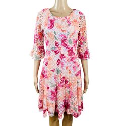 Easter, Passover, spring Floral pink crochet lace fit and flare dress Sz 4