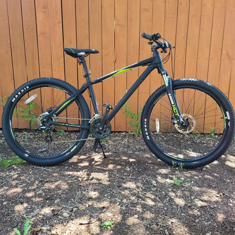 New NORTHROCK XC 27 Full Aluminum Performance Mountain Bike