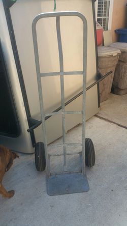 Moving tool