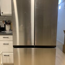 *FREE* 36” Samsung wifi Bespoke French Door Refrigerator 