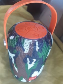 Portable bluetooth speaker Loud ****