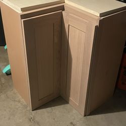 Upper corner cabinet