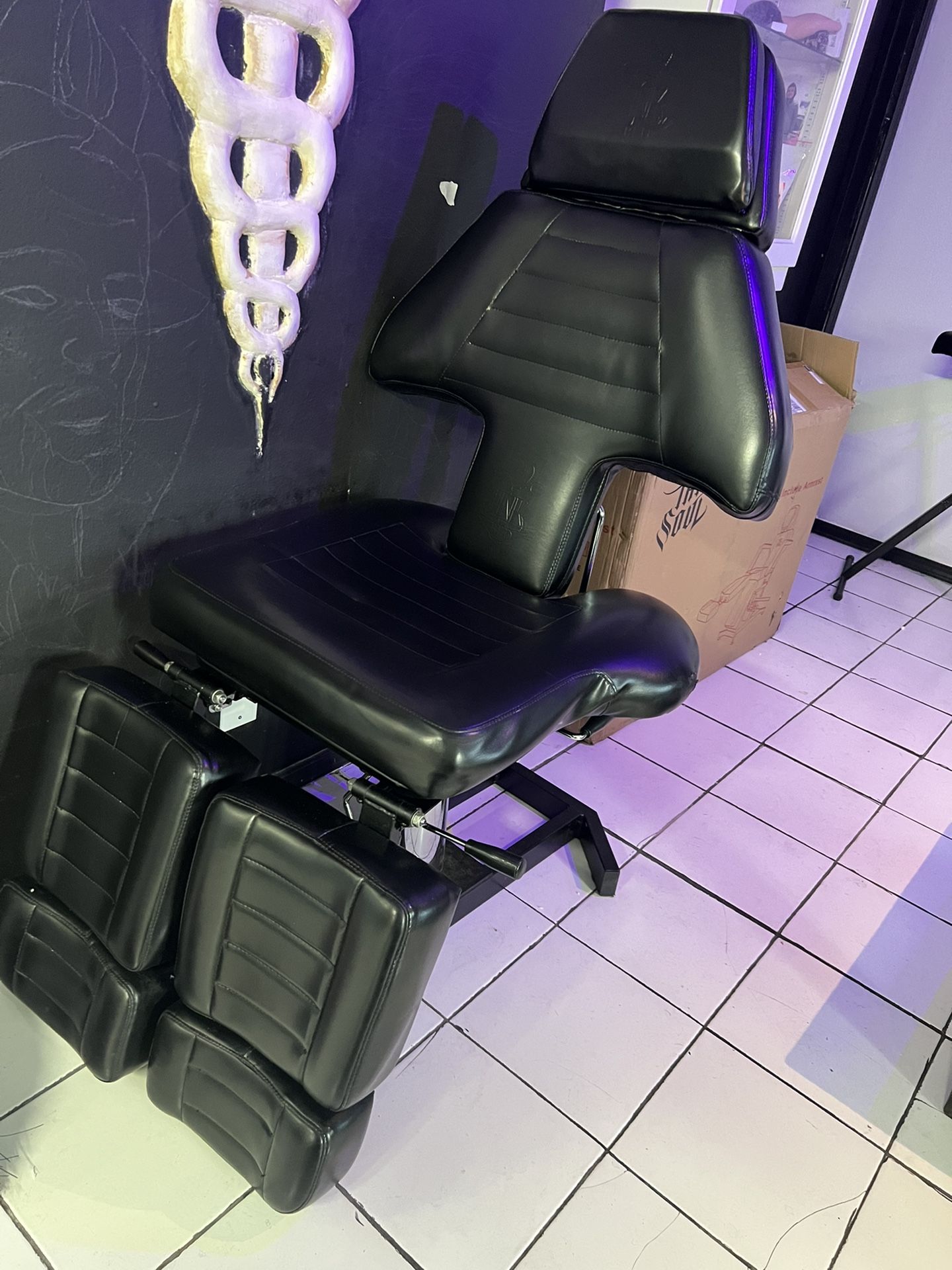 Tattoo Chair 