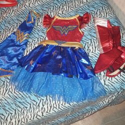 Wonder Woman Costume For Girl. Size 3-4.