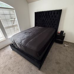 Queen Bed Set With Mattress!