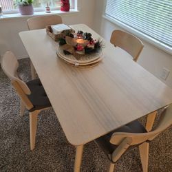 Dine Table-  With 4 Chairs / Great Deal