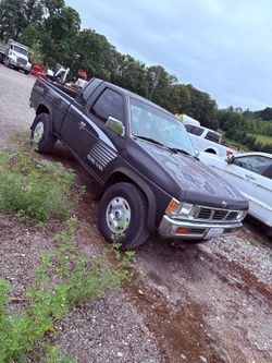 93’  V6 4wd . 240.000 1. Owner
