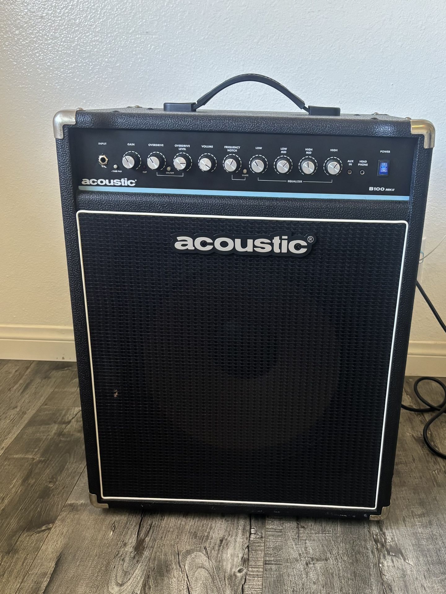 Acoustic B100 MKII Bass Combo Amp